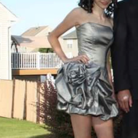 Jessica McClintock Strapless Silver Rose Dress - Picture 1 of 3